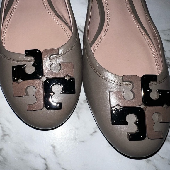 💐TORY BURCH FLATS 💐 - Picture 2 of 6